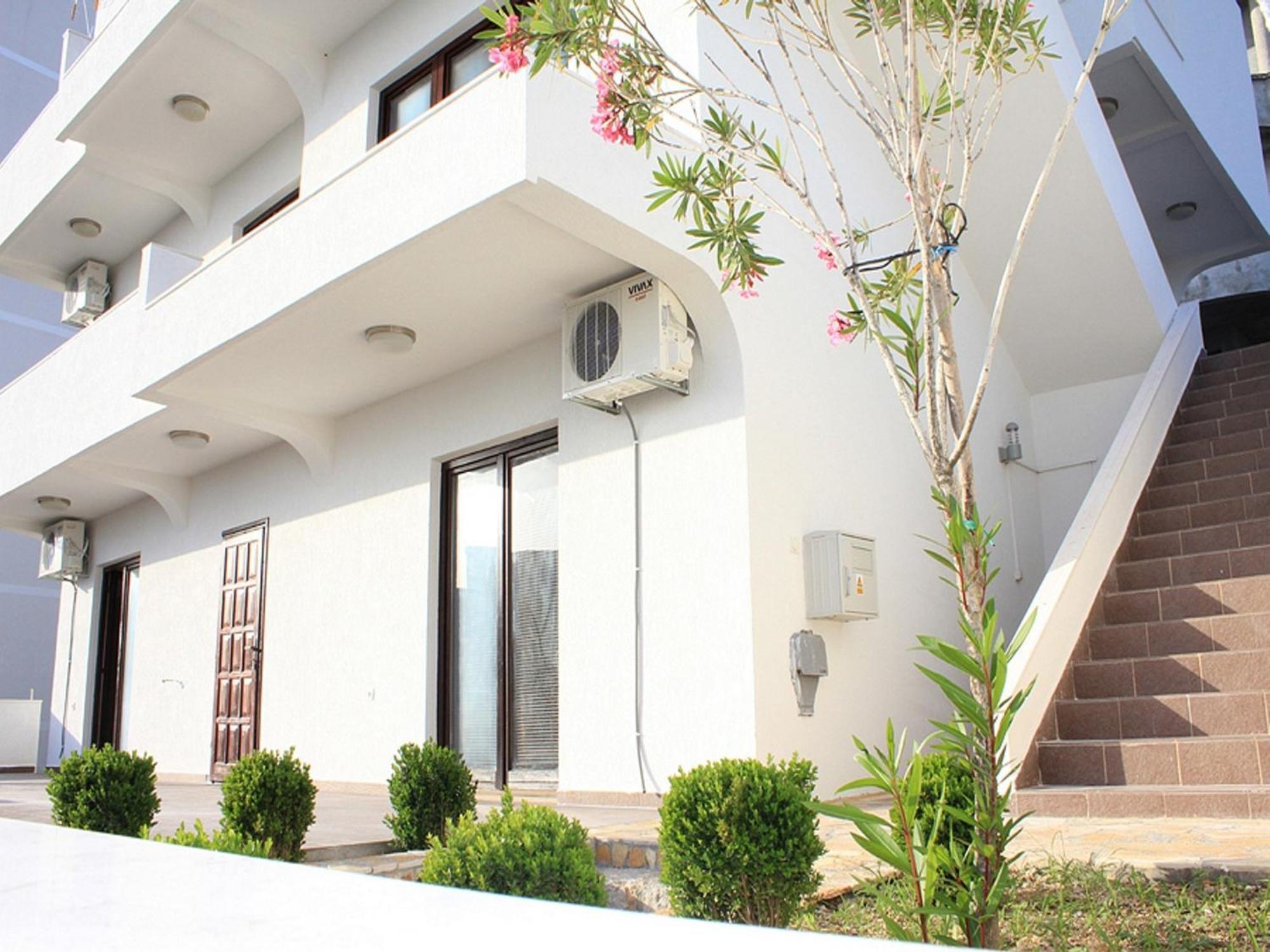 Days Inn Apartments Ulcinj Exterior foto