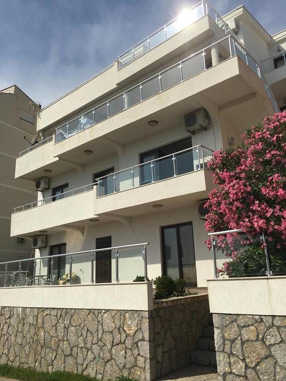 Days Inn Apartments Ulcinj Exterior foto